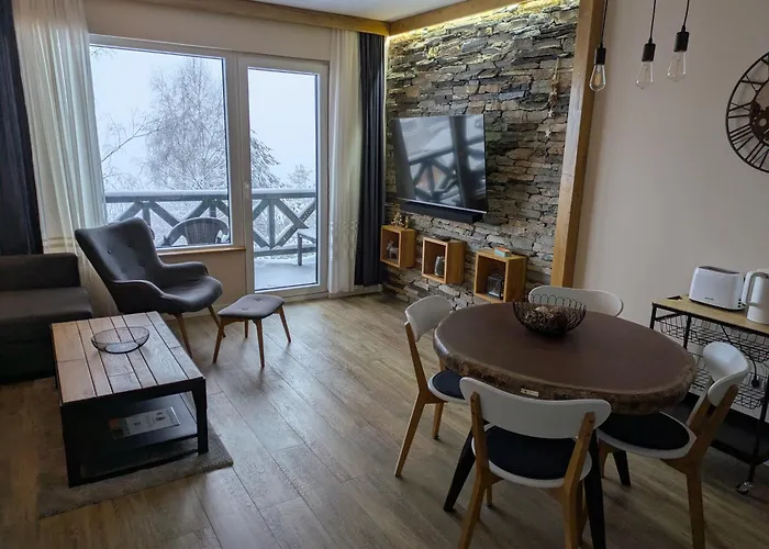 Silverpine, 公寓 *